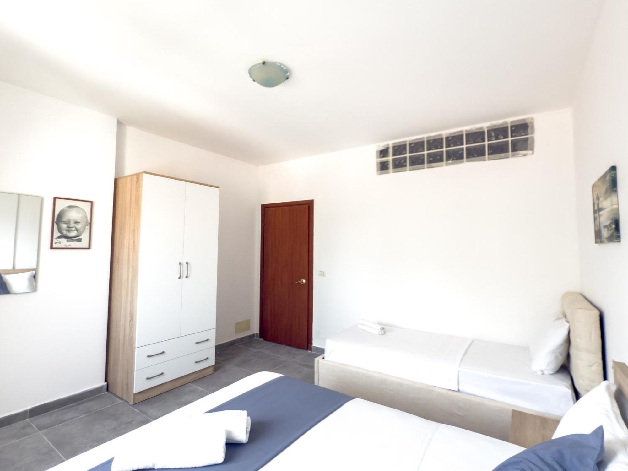 Lungomare Beachfront Apartament *